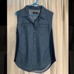 Cavalini Women Sleeveless Button Down Pockets